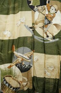 2865A8* war pattern child kimono * airplane / futoshi hand drum / trumpet * war materials * war hour * antique * Vintage * old cloth 