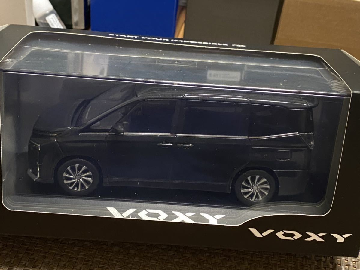 2022年新作入荷 トヨタ 新型 ヴォクシー 90系 VOXY ミニカー 1/30 