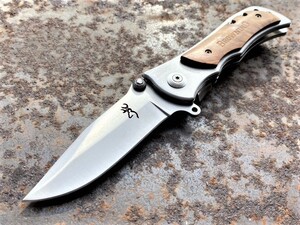 ★送料込み!★339S★BROWNING 型抜ロゴ ウッドハンドル サムスタッド 重厚フォールディングナイフ キャンプ アウトドアナイフ 薪 非常