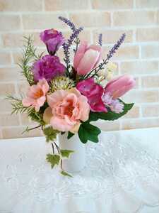 ◇チューリップ、バラなどピンク系　春の華やかフラワーアレンジメント◇お花で心が和み癒されます　flower　art　花音