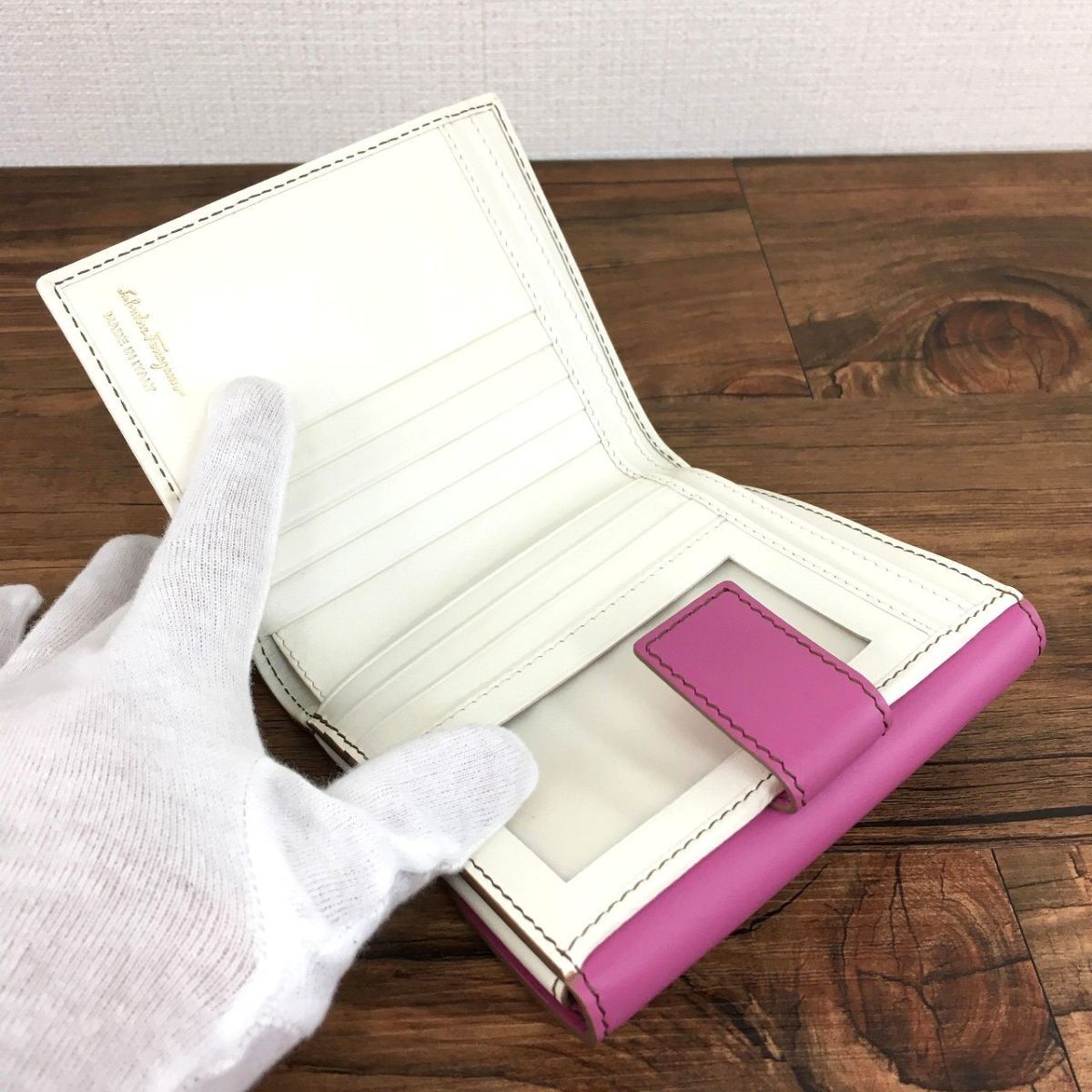 極美品 Salvatore Ferragamo Wホック財布 ブラック 98 www