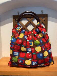 ★ハンドメイド リングハンドルバッグ 可愛いリンゴ柄 コロッとした形が可愛い♪です 再販★