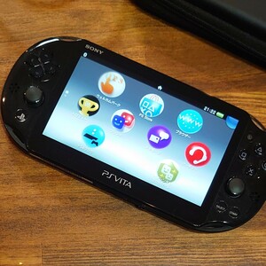 SONY PS Vita PCH-2000 ブラック　マイクラ付!!