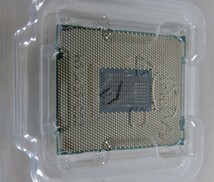 ●秦野店●【現状品】1-19 Intel Core i9-7980XE 中古分解品　LGAソケット　CPU　インテル_画像3
