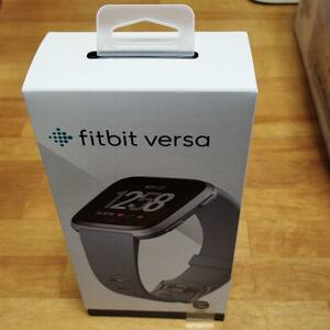 新品■Fitbit Versa スマートウォッチ Gray 日本正規品 FB505SRGY-CJK