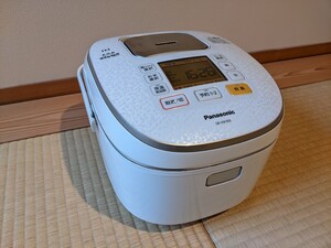 Panasonic SR-HX105-W 炊飯器 2016年製