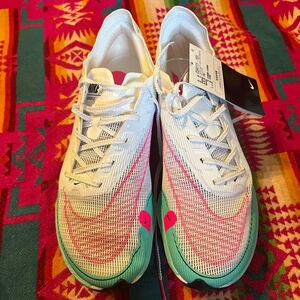 NIKE、ヴェイパーフライネクスト%2