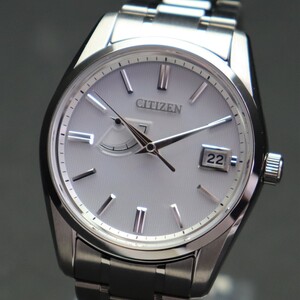 美品 CITIZEN The CITIZEN ザ・シチズン エコドライブ A010-T018530 AQ1010-54A ソーラー 鷲メダリオン デイト 純正ブレス メンズ腕時計