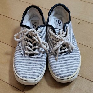 UGG australiaアグEYAN II STRIPE イーヤン