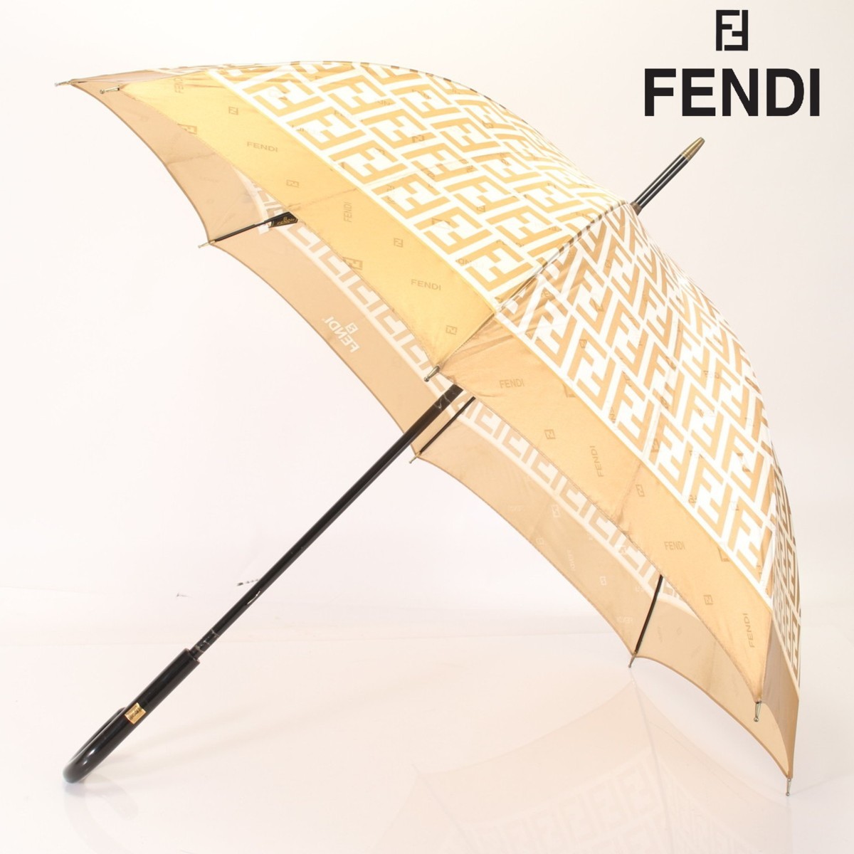 夜空 FENDI フェンディ ズッカ柄 折りたたみ傘 雨傘 雨具 ブラウン 茶