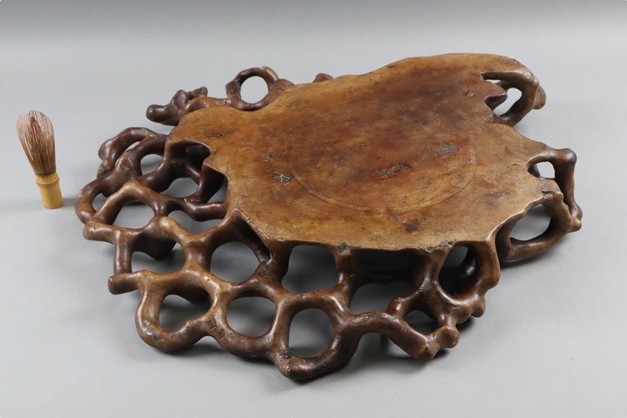 史上最も激安 花台 時代 香台 一刀彫り 玉杢 根卓 工芸品
