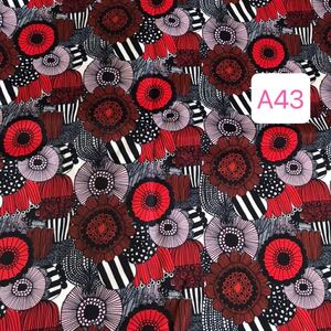 A43花柄生地 シィールトラプータルハ生地撥水加工 厚手ハギレ ハンドメイド