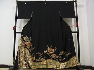 着物屋こころ■豪華黒留袖 作家物 駒刺繍 花鳥更紗 本金箔 正絹 逸品 ck1343
