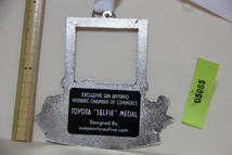 トヨタ自動車 マニュファクチャリング テキサス セルフィ メダル ネックストラップ 検索 TOYOTA MOTOR MANUFACTURING TEXAS _画像4