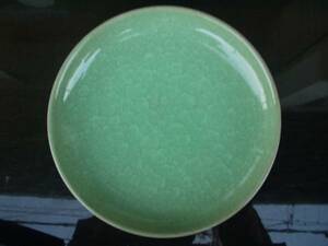 伊万里・鍋島・洋に和に多用な器・瀬兵窯緑釉貫入20㎝デザート皿