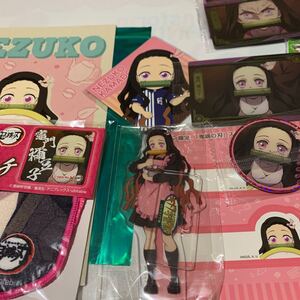 竈門禰豆子【鬼滅の刃】キメツ学園 アクリルスタンド 缶バッジ マグネット ノート ステッカーシールなど 他にプレゼント付き♪