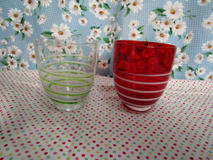 Ｂ１　手作りグラス『マイプレシャス　トルマ ペアグラス★緑と白色のラインのグラス＆赤色に白色のラインのグラス』～２個セット　　