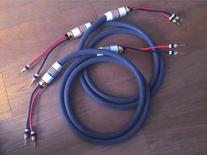廃番品 Monster Cable スピーカーケーブル　約２.５mペア