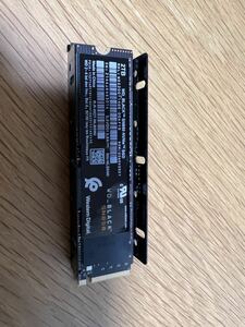 【ほぼ未使用】WD SN850 2TB SSD ps5対応 ヒートシンク付き NVMe PCIe4.0 