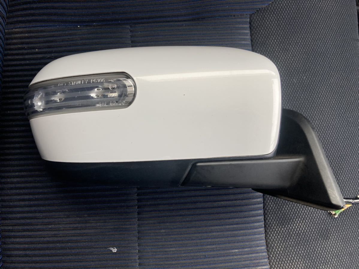 【中古】美品マツダMPV★LY3P右ドアミラー 無傷★白ドアミラー ★パールホワ
