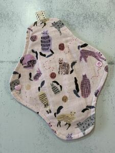 *M size * hand made fabric napkin holder 23cm cat pattern ( pra snap / less . white flannel *W gauze )