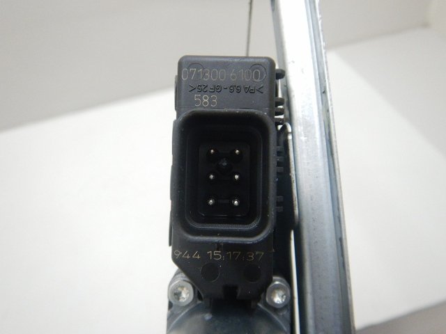 ★ オペル アストラ 05年 AH04Z18 左リアドアレギュレーター モーター付き (在庫No:A32004) (6698) ★ オペル アストラ 05年 AH04Z18 左リアドアレギュレーター モーター付き (在庫No:A32004) (6698)