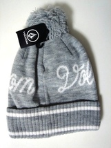 VOLCOM GIRL'S ボルコム K5851908HGR② レディース ビーニー Beanie ニット帽 ポンポン付き 帽子 グレー色 ヴォルコム 新品 即決 送料無料_画像2