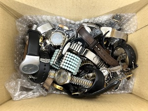 【送料無料!】ジャンク時計 約47本おまとめ 総重量約2kg 「CASIO」「SEIKO」「WIRED」 等 部品取り【1円~】