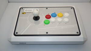 3 即決◆ Xbox360 Mad Catz アーケード ファイトスティック トーナメントエディション 動作品 / 10677