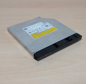 【送料込】Panasonic スーパーマルチDVDドライブ UJ8C1 12.7mm スリムラインSATA接続