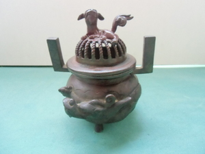 赤地銅香炉 　 獅子 　龍 　三つ足 　双耳付き　香炉　　茶道具