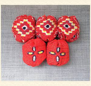 着物リメイク 小豆入り お手玉 5個 赤オレンジ柄 ハンドメイド おうち遊びなどに