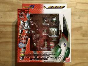 装着変身・ブレイド　　仮面ライダーギャレン　〈ストック未開封品〉　仮面ライダーブレイド