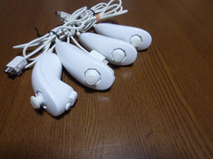 N009【送料無料 動作確認済】Wii ヌンチャク 4個セット　ホワイト（クリーニング済）白　NINTENDO　任天堂 純正 