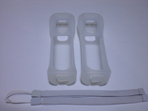 J001【即日配送 送料無料 動作確認済】Wii ジャケット ストラップ 2個セット リモコンカバー ケース 穴あき クリア 白 ホワイト