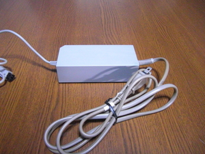 AC069【送料無料 動作確認済】Wii ACアダプター RVL-002 NINTENDO 任天堂 純正