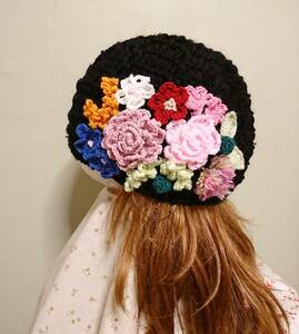 ♪ *:. 。お花帽子 。.:* ♪ お花いっぱい＊黒＊花束＊薔薇＊ハンドメイド帽子＊ニット帽＊手編み帽子＊レース編み＊ニット編み