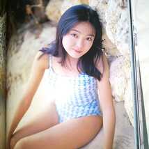 【激安1円】盛内愛子 セカンド写真集 「愛のコトバ」初版　2002年発売_画像2