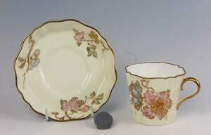 　　ウェジウッド　　OLD・SQ Cup&Saucer 　Y2828 　(1級品)　日本風・花絵付　ETRURIA 　　貴重品　　