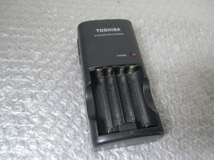 【■TOSHIBA ニッケル水素電池 充電器 THC-34GR　　動作OK 送料350円★】★
