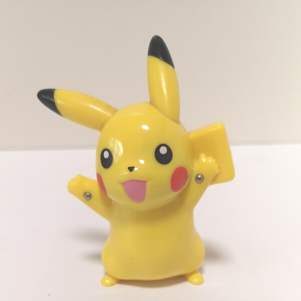 ポケットモンスター ピカチュウ 光る