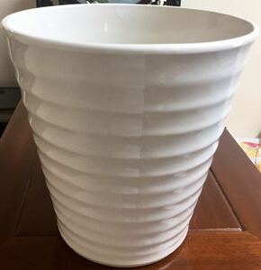 新品未使用陶器植木鉢直径25×高さ25