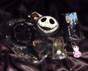 NIGHT MARE BEFORE CHRISTMAS The Nightmare Before Christmas set DISNEY unused hand-mirror case strap key holder 