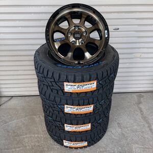 マッドクロスグレイス　新品TOYO OPENCOUNTRY R/T 215/65R16C アルファード　エクストレイル　ゴツゴツタイヤ　ホワイトレター　4本セット