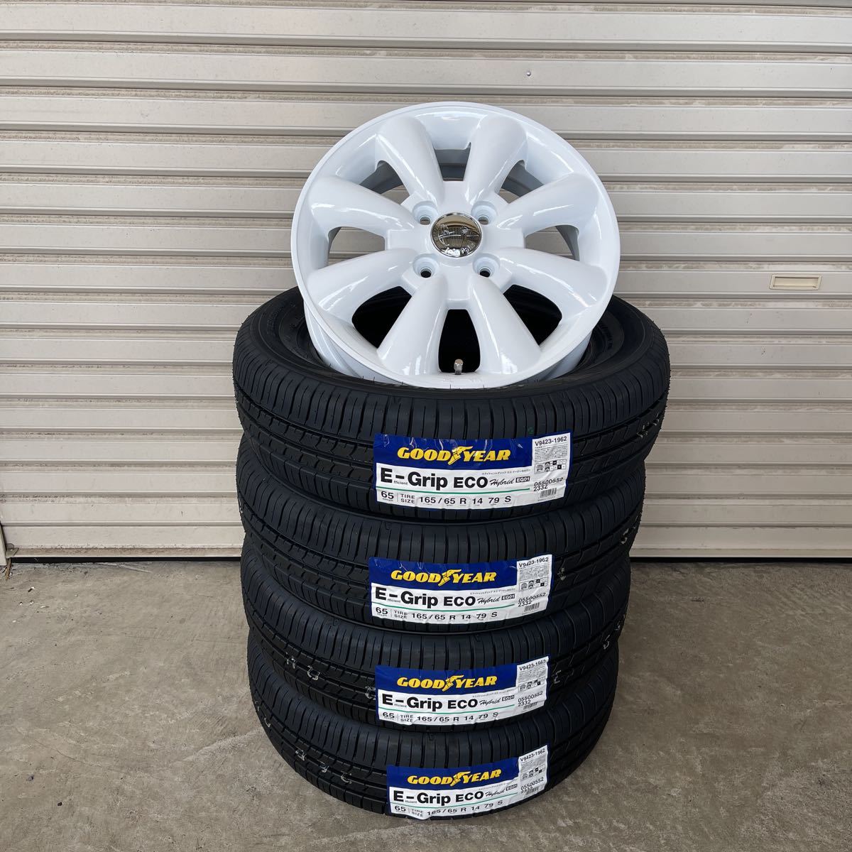LaLa Palm◆ KC-8◆新品グッドイヤーEG01◆165/65R14◆4本セット◆ 夏タイヤ ハスラーフレアクロスオーバー ソリオ Efficient Grip