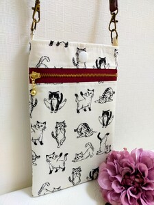 ☆ハンドメイド☆ スマホポーチ ねこ
