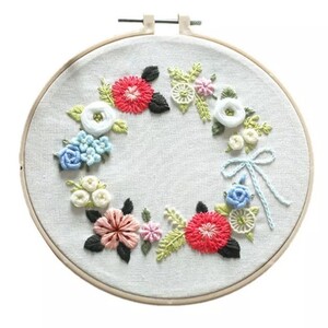 刺繍キット 刺しゅう 花柄 花束 ブーケ キット フランス刺繍 ハンドメイド 手刺繍 壁飾り