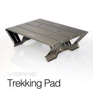 VERNE ベルン トレッキングパッド ミニテーブル アウトドア 釣り キャンプ チタニウムグレー