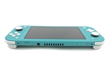 美品 Nintendo Switch Lite ニンテンドー 家庭用ゲーム機 HDH-001 ターコイズ 任天堂 スイッチライト 本体 小型 軽量 持ち運び プレゼント_画像5