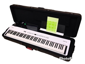 Roland FP-4 デジタルピアノ ホワイト 88鍵 軽量 コンパクト 持ち運び 電子ピアノ ローランド ストリート ライブ 自宅 練習 PHAαⅡ鍵盤